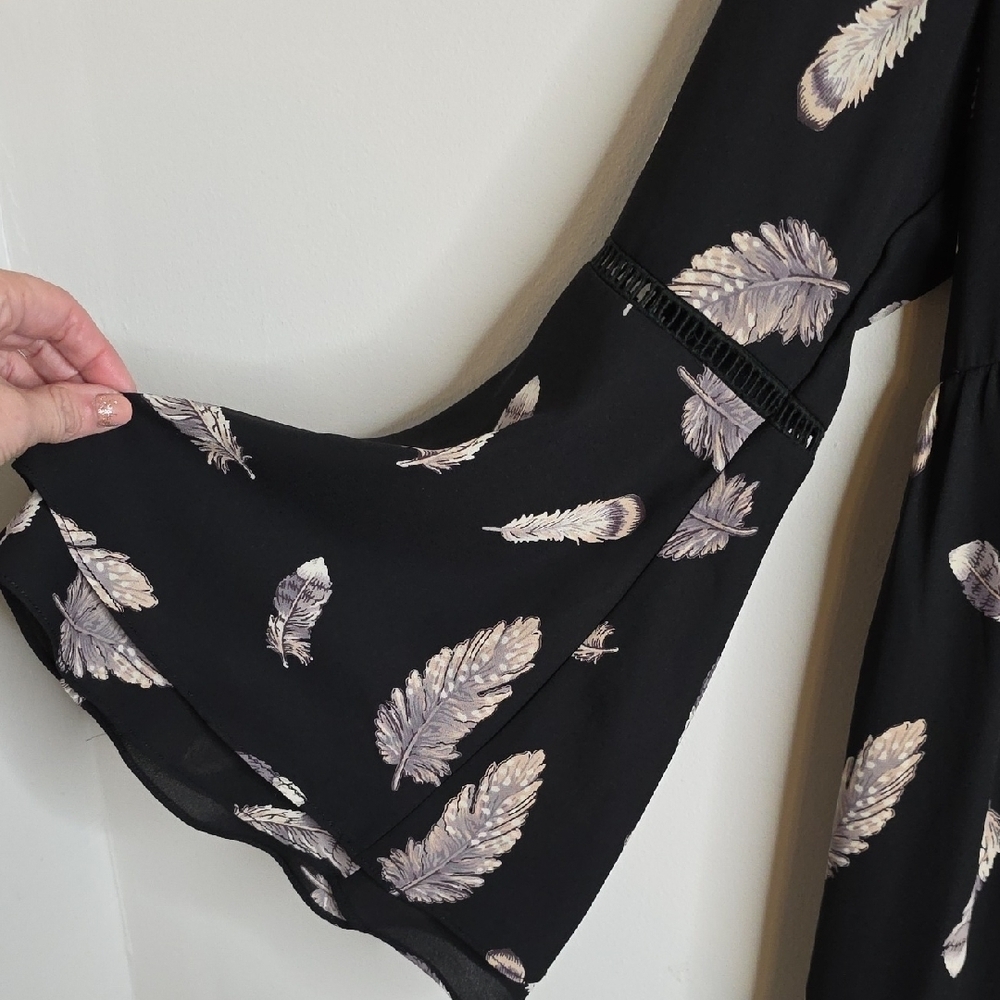 Buddy Love Sz Small Black Dress with Feather Pattern NWOT - Picture 4 of 8